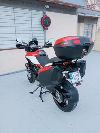 Ducati Multistrada 1200S Touring Roja
