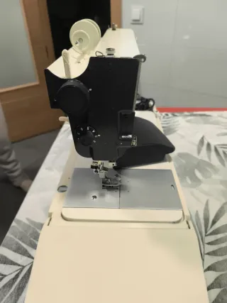 Máquina de coser Sigma 2000 NS