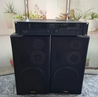Amplificador Stage Line y Altavoces Aiwa