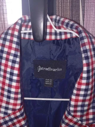 Chaqueta cuadros Stradivarius Talla XS