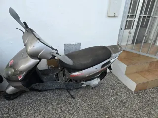 Despiece Derbi Boulevard 125 Gris