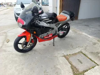 Aprilia RS50 CC Negra y Roja