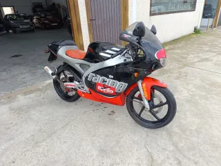 Aprilia RS50 CC Negra y Roja