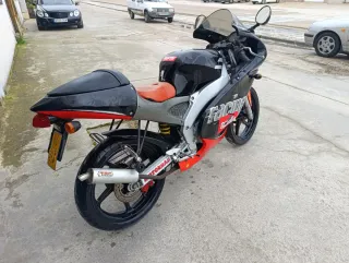 Aprilia RS50 CC Negra y Roja