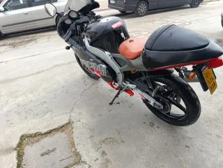 Aprilia RS50 CC Negra y Roja