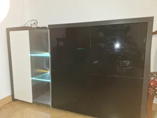 Mueble de salón moderno blanco y negro