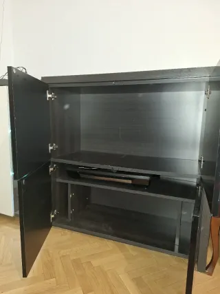 Mueble de salón moderno blanco y negro