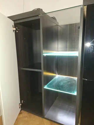 Mueble de salón moderno blanco y negro