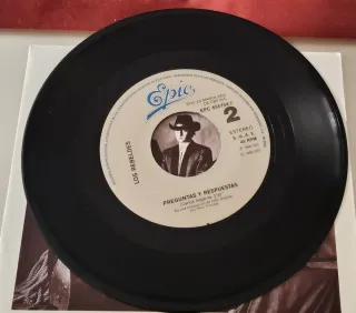 Single Los Rebeldes Mía