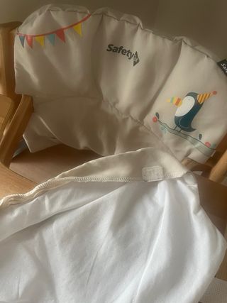 Trona de madera para bebé