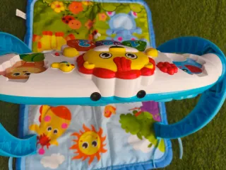 Gimnasio interactivo para bebé