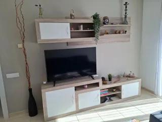 Mueble Comedor Madera y Blanco