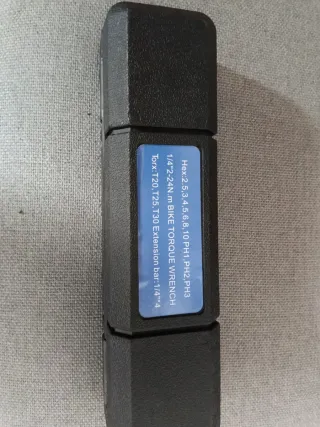 Llave dinamométrica 2-4 Nm