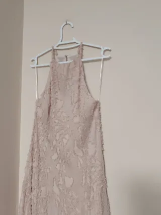 Vestido Zara halter rosa midi desflecado