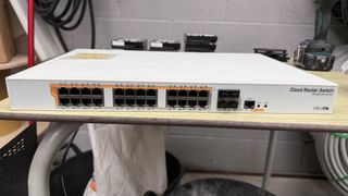 MikroTik CRS328-24P-4S+RM Switch
