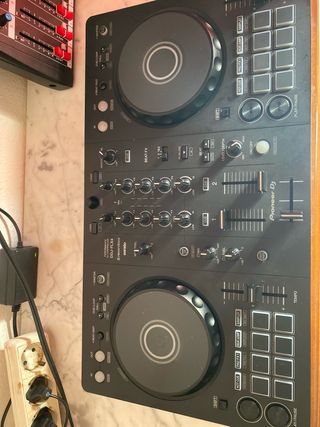 Controladora DJ Pioneer DDJ-FLX4 Negra