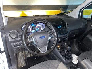 Ford E-Transit Courier 2020