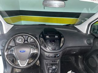 Ford E-Transit Courier 2020