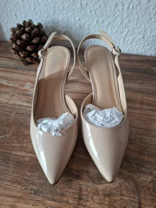 Zapatos de Tacón Bajo Nude - Ideales Eventos