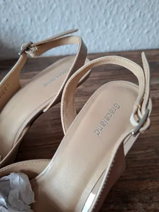 Zapatos de Tacón Bajo Nude - Ideales Eventos