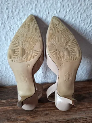Zapatos de Tacón Bajo Nude - Ideales Eventos