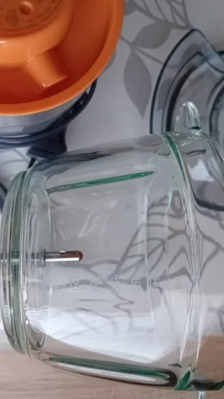 Elettrodomestico da cucina trasparente