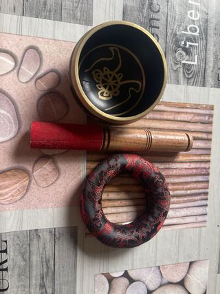 Cuenco tibetano con mazo