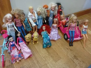 Lote Barbies y accesorios cocina