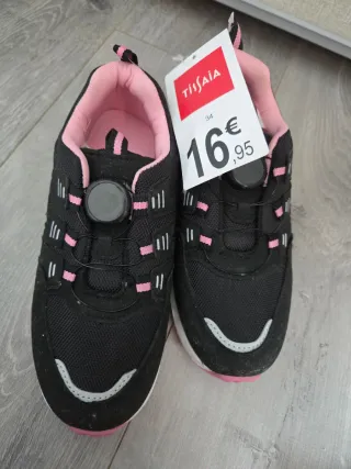 Zapatillas niña negras y rosas