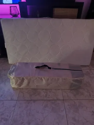 Cuna de viaje plegable