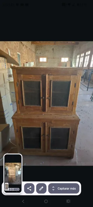 Taburete de mimbre *Se encuentra en Alella, Mares