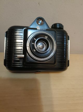 Cámara Antigua Winar Marrón y Negra