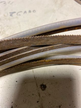 Cintas de sierra Estan nuevas Primer corte limpia