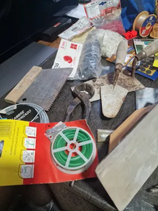 Herramientas de construcción y bricolaje