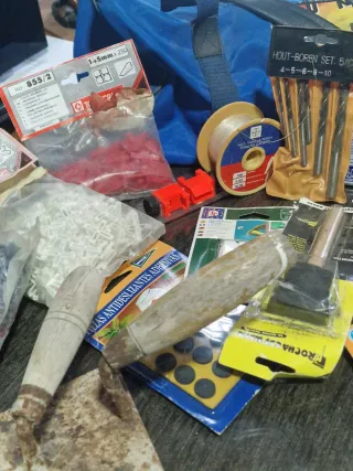 Herramientas de construcción y bricolaje