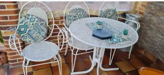 Sofá de piel marrón