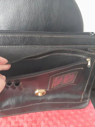 Portafolios de cuero negro