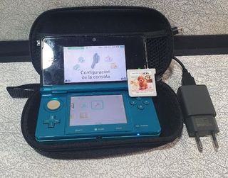 Nintendo 3DS Azul + Estuche, Cargador y Juego