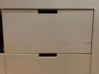 Armario y cajonera madera maciza lacado blanco