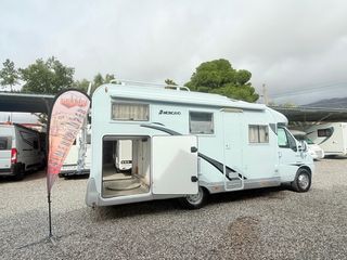 Autocaravana 6 plazas garaje XXL 29.000 km