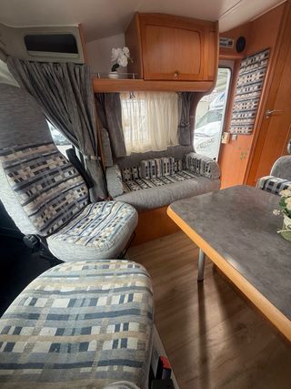 Autocaravana 6 plazas garaje XXL 29.000 km