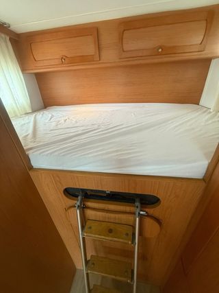 Autocaravana 6 plazas garaje XXL 29.000 km