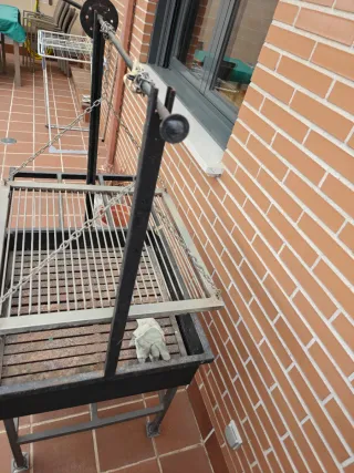 Parrilla Portátil Negra y Gris