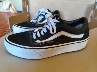 Vans Scarpe Sneakers Nere e Bianche