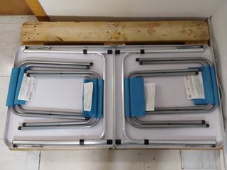 AKTIVE Mesa plegable portátil camping para 4 personas, Altura regulable, incluye 4 taburetes, jardín, con sillas dentro, Conjunt