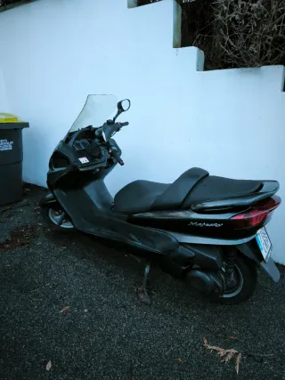 Yamaha Majesty 250 - Maxi Scooter