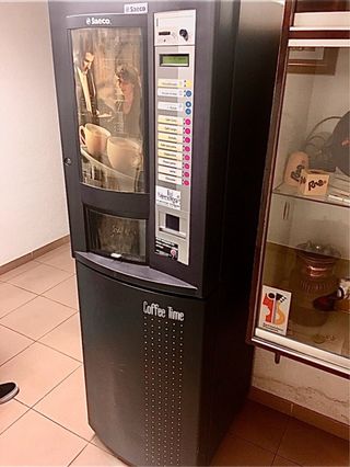 Máquina Vending Saeco DAP 8