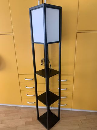 Lampada da terra LED con ripiani