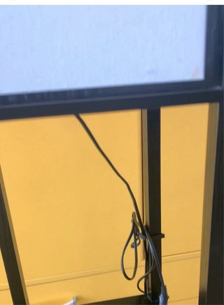 Lampada da terra LED con ripiani