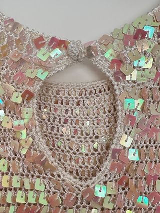 Top de punto con lentejuelas, beige rosa